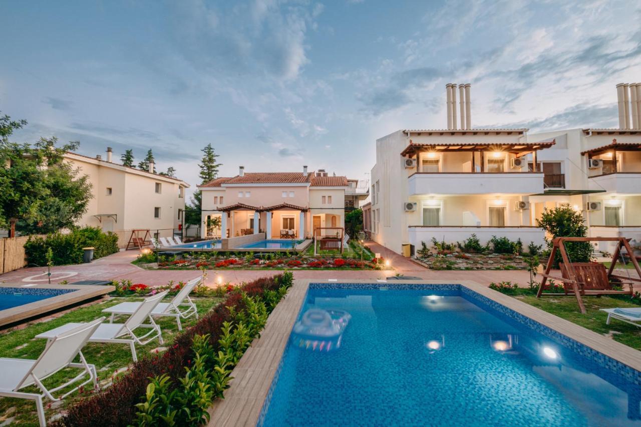Corinthian Village Vrahati Exteriör bild